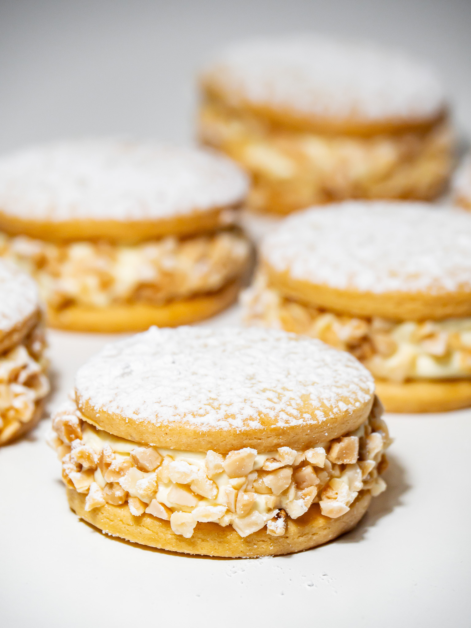 Biscuits with Vanilla Cream