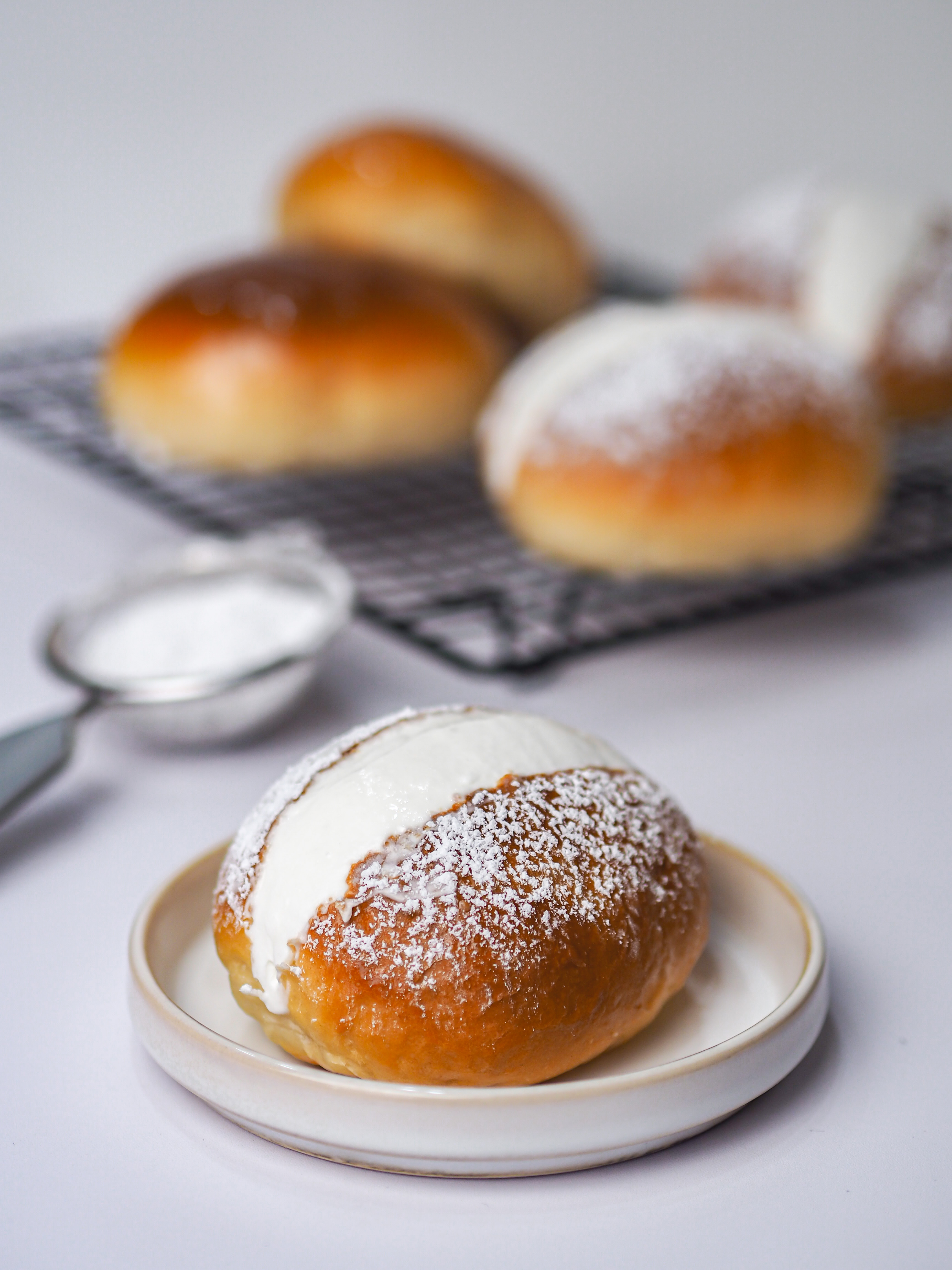 Maritozzi with Cream