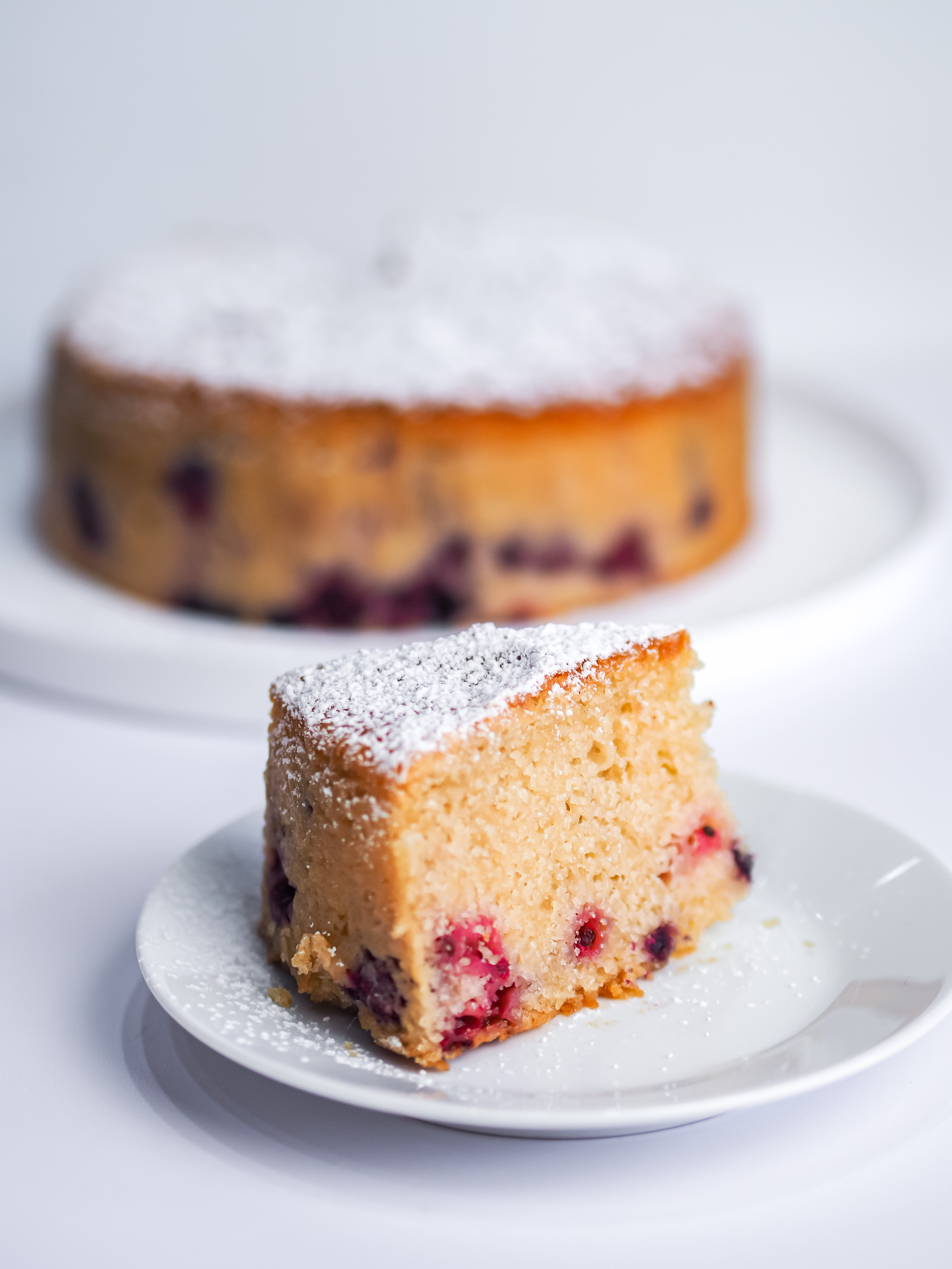 Yogurt and Berry Cake