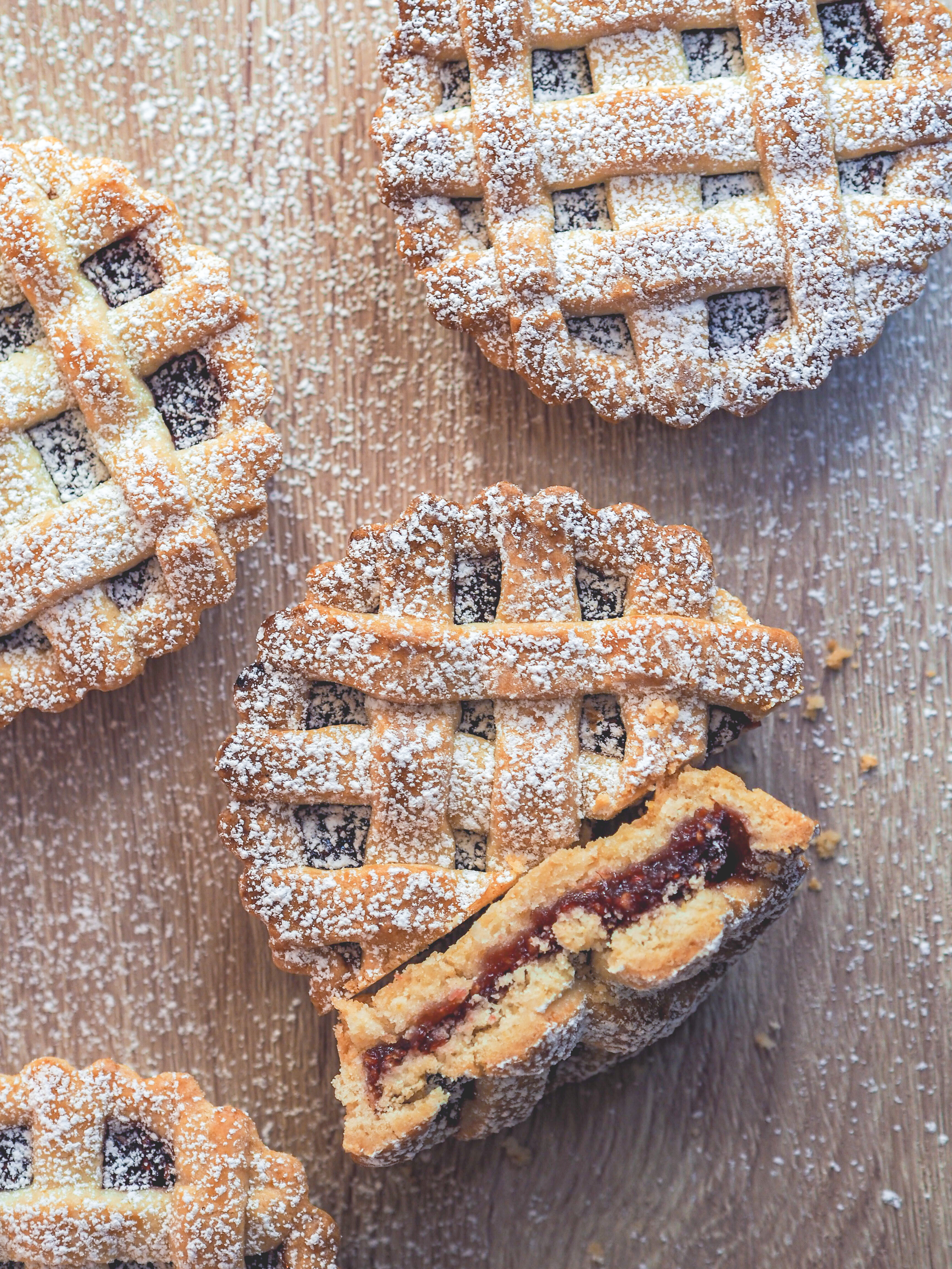 Raspberry tarts