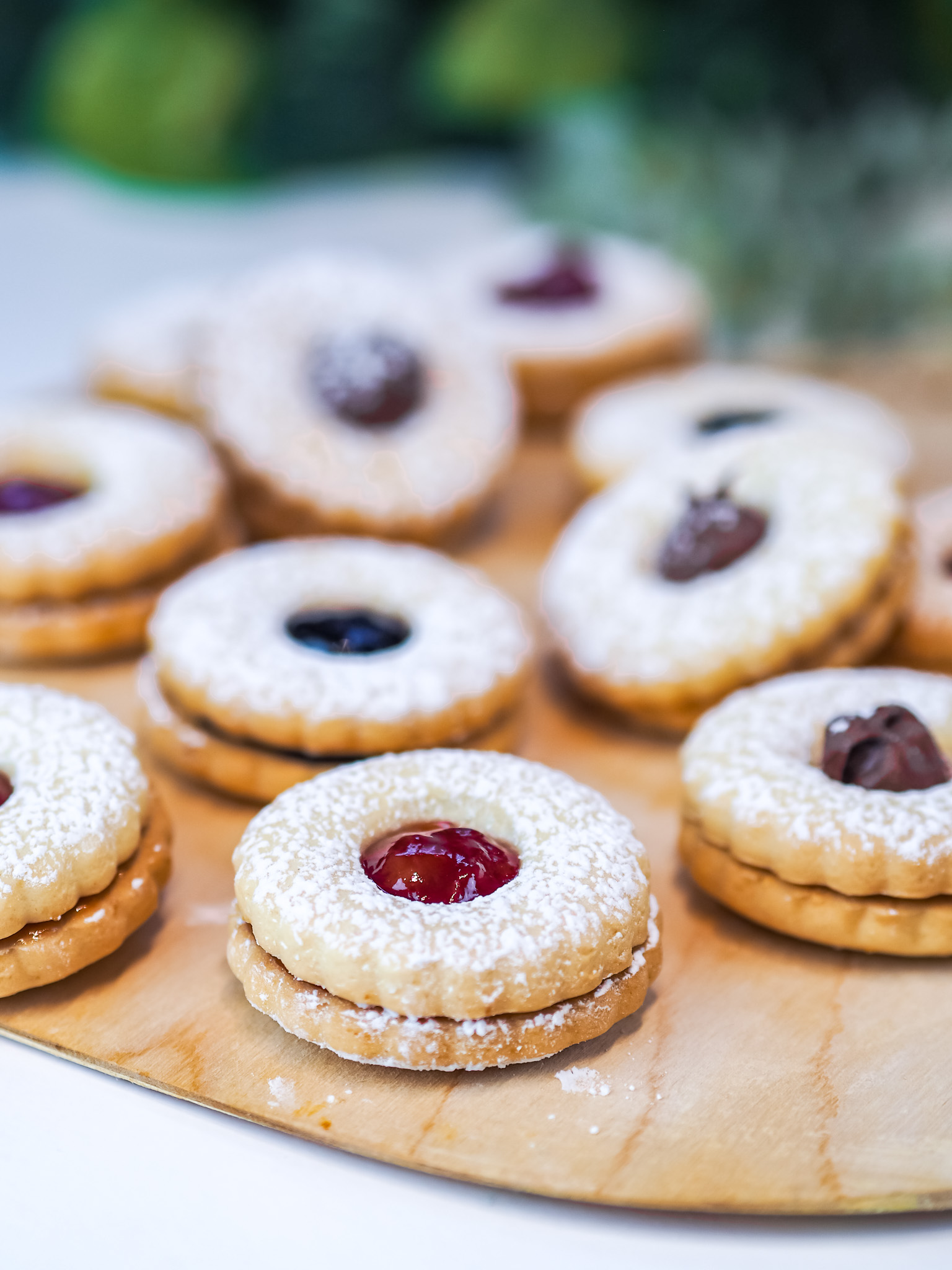 Filled sandwich cookies