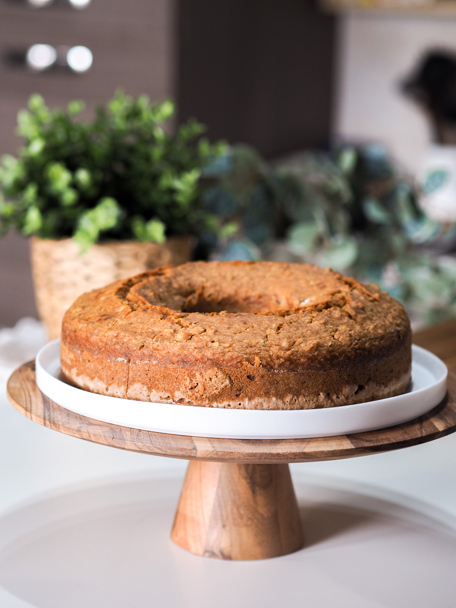 Sugar-Free Apple and Almond Bundt Cake