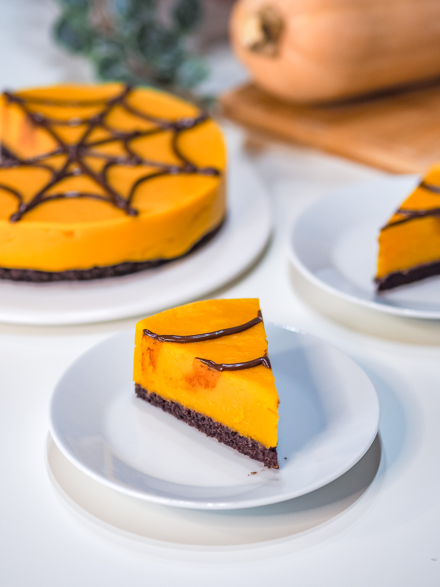 Creamy Pumpkin and Chocolate Cheesecake