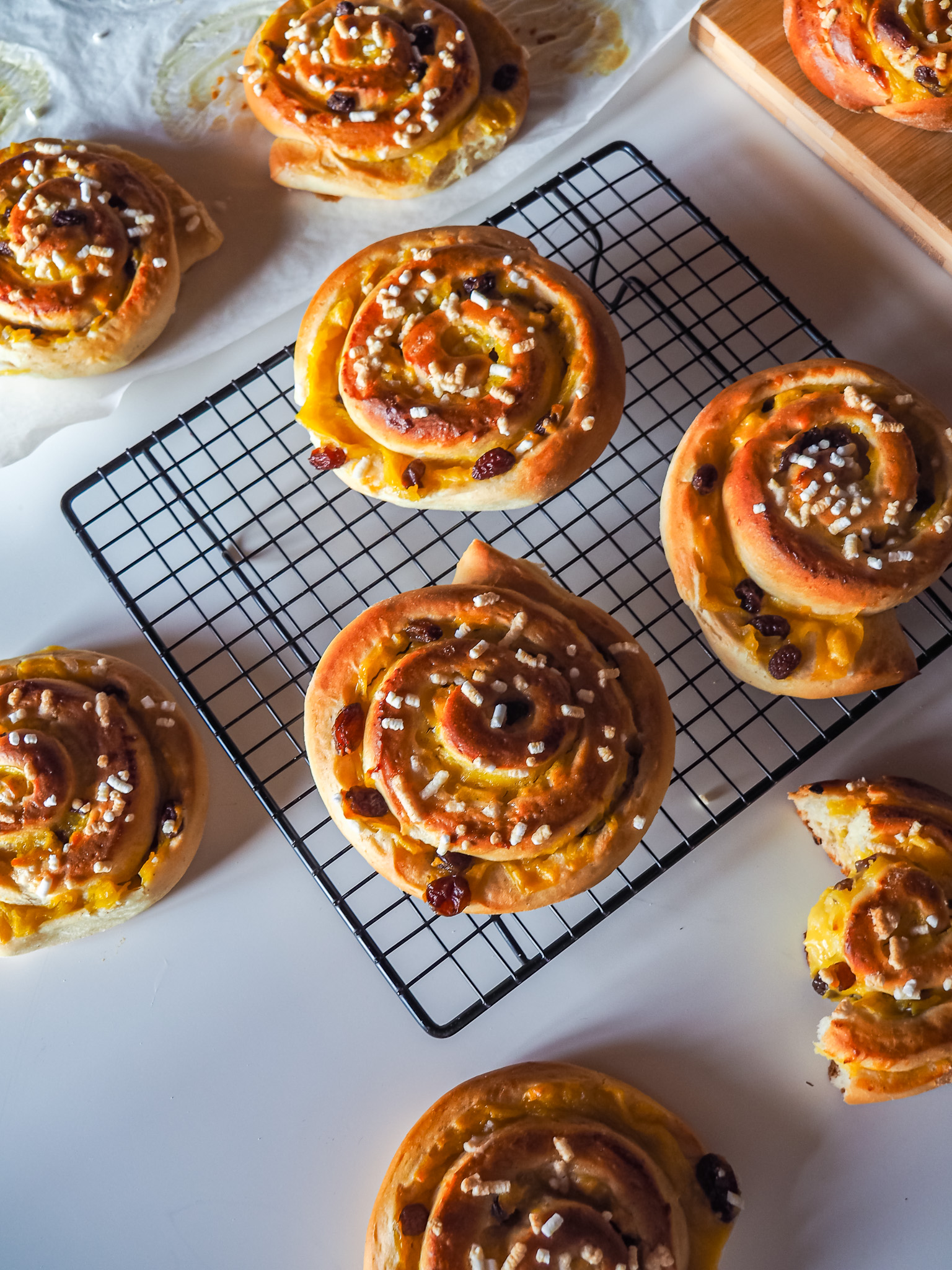 Cream and Raisin Swirls