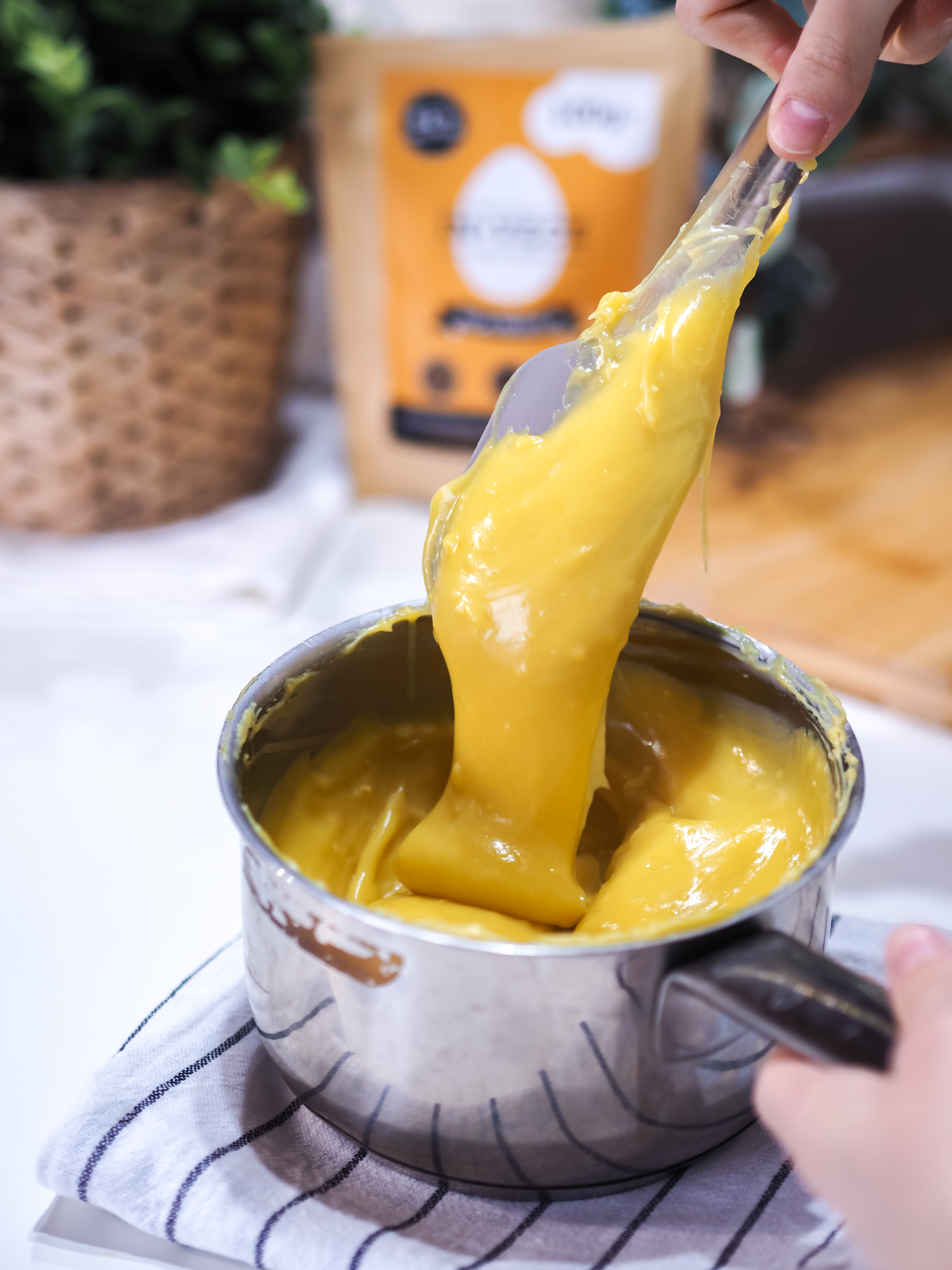Stable Pastry Cream with Vegan Egg Yolk